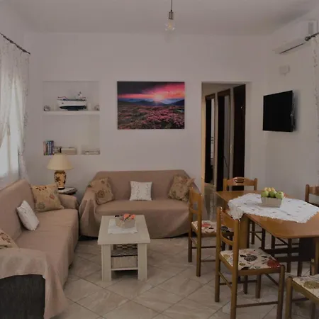 Tatil Evi Ilioni House